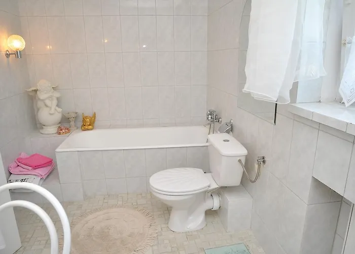 ホームステイ Lebska *