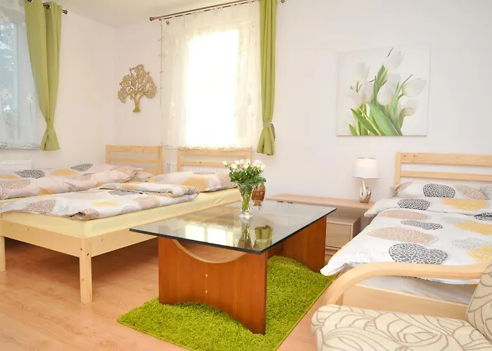 ホームステイ Lebska *